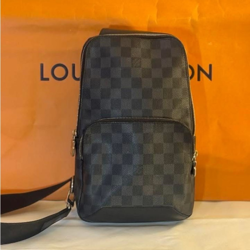 Sold Louis Vuitton Avenue Sling bag